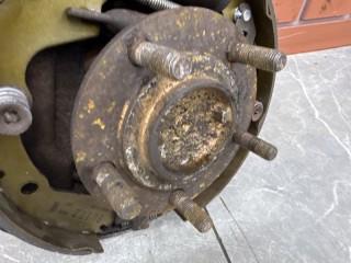 Кулак задний левый, ориг. номер MR519521, Mitsubishi Eclipse D5A 1999-2005