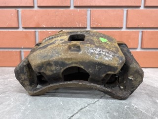 Суппорт передний правый, ориг. номер MR449856, Mitsubishi Eclipse D5A 1999-2005
