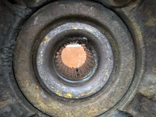Кулак передний левый, ориг. номер 40015JD000, Nissan Qashqai J10 2006-2010