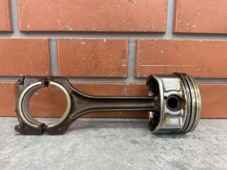 Поршень с шатуном Audi A6 C5 1997-2001, 2.4 л, 078107065BB