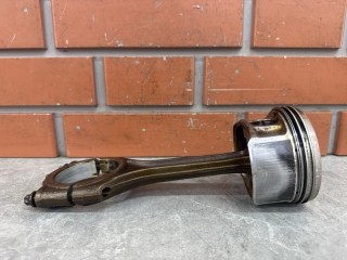 Поршень с шатуном Audi A6 C5 1997-2001, 2.4 л, 078107065BB