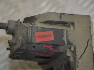 Замок двери передней левой, Renault Scenic 1 1999-2003