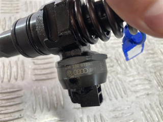 Форсунка, ориг. номер 038130073AG, Volkswagen Passat B5+ 2000-2005