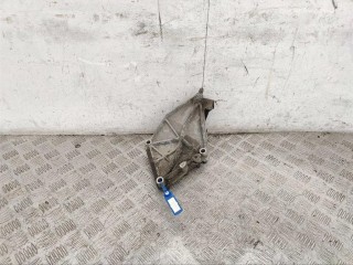 Кронштейн КПП, ориг. номер 7700817262, Renault Laguna 1 1998-2001