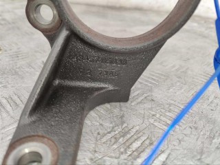 Кронштейн полуоси, ориг. номер 4345705030, Toyota Avensis 2 2003-2006
