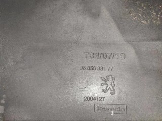 Клык бампера задний правый, ориг. номер 9685633177, Peugeot 3008 2009-2013