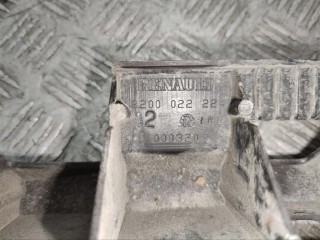 Кронштейн крепления бампера заднего, ориг. номер 8200022224, Renault Scenic 2 2003-2006