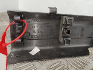 Накладка на порог внутренняя передняя левая, ориг. номер 769526696R, 769528668R, 769541879R, Renault Scenic 4 2016-2022
