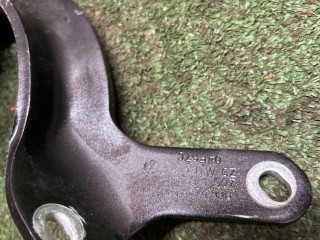 петля крышки багажника левая, ориг. номер 4L0827299B, Audi Q7 4L 2005-2009