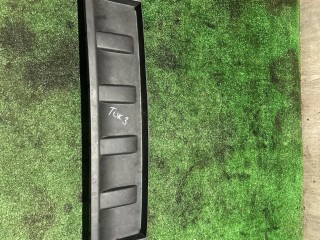 накладка замка капота, ориг. номер 4L0121285, Audi Q7 4L 2005-2009
