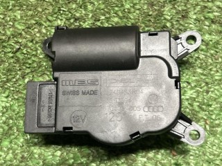 моторчик заслонки печки, ориг. номер 7L0907511AE, Audi Q7 4L 2005-2009