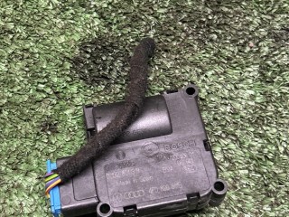 моторчик заслонки печки, ориг. номер 4F0820511B, Audi Q7 4L 2005-2009
