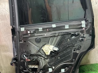 уплотнитель двери задней правой, Audi Q7 4L 2005-2009