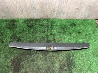 накладка внутренняя на заднюю панель кузова, ориг. номер 90457545, Opel Omega B [рестайлинг] 1999-2004