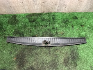 накладка внутренняя на заднюю панель кузова, ориг. номер 90457545, Opel Omega B [рестайлинг] 1999-2004