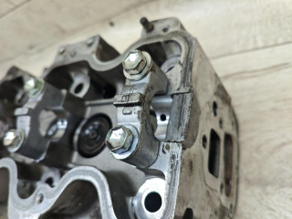 головка блока цилиндров, Toyota Avensis 1 поколение T220 1997-2000