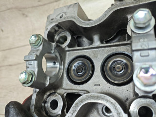 головка блока цилиндров, Toyota Avensis 1 поколение T220 1997-2000