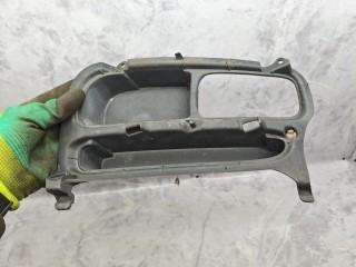 рамка фары противотуманной левая, ориг. номер 52128-05020, Toyota Avensis 2 поколение T250 2003-2006