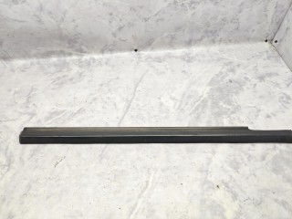 молдинг стекла двери задней правой, Mercedes-Benz M W163 [рестайлинг] 2001-2005