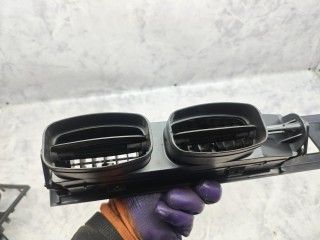дефлектор обдува салона, ориг. номер 7D1819703B, 7D0819709, Volkswagen Transporter T4 1991-2003