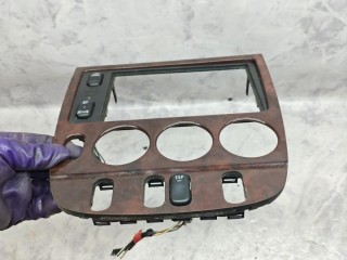рамка магнитолы, ориг. номер A1636808136, Mercedes-Benz M W163 [рестайлинг] 2001-2005