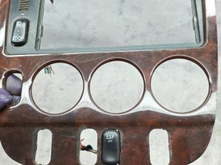 рамка магнитолы, ориг. номер A1636808136, Mercedes-Benz M W163 [рестайлинг] 2001-2005