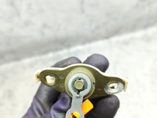 личинка дверного замка, Toyota Avensis 2 поколение T250 2003-2006