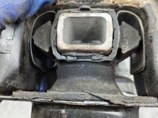 подушка крепления двигателя, ориг. номер 9655922980, 9636583980, 9636845880, Peugeot 5008 1 поколение 2009-2013