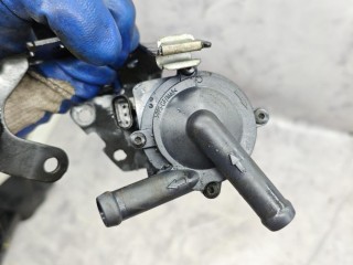 насос антифриза дополнительный, ориг. номер 9806790980, 9806790780, Peugeot 5008 1 поколение 2009-2013