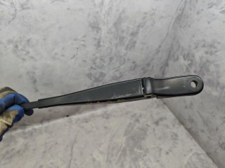 поводок стеклоочистителя правый, ориг. номер 9683098980, Peugeot 5008 1 поколение 2009-2013