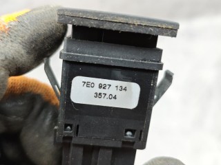 кнопка антипробуксовочной системы, ориг. номер 7E0927134, Volkswagen Multivan T5 2003-2009