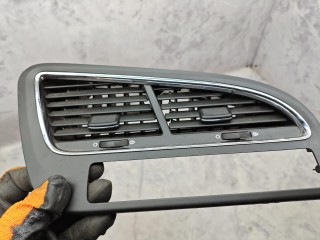 дефлектор обдува салона, ориг. номер 9686528077, Peugeot 5008 1 поколение 2009-2013