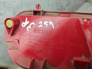 фонарь противотуманный правый, ориг. номер 9686161580, 9684121280, Peugeot 5008 1 поколение 2009-2013