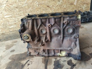 блок цилиндров, ориг. номер 1CD, 0100973, Toyota Avensis Verso 1 поколение 2001-2003
