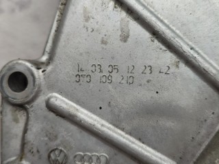 крышка двигателя задняя, ориг. номер 070109211, Volkswagen Multivan T5 2003-2009