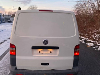Volkswagen Transporter T5 2005г. 2.5 л., AXD - фото №2