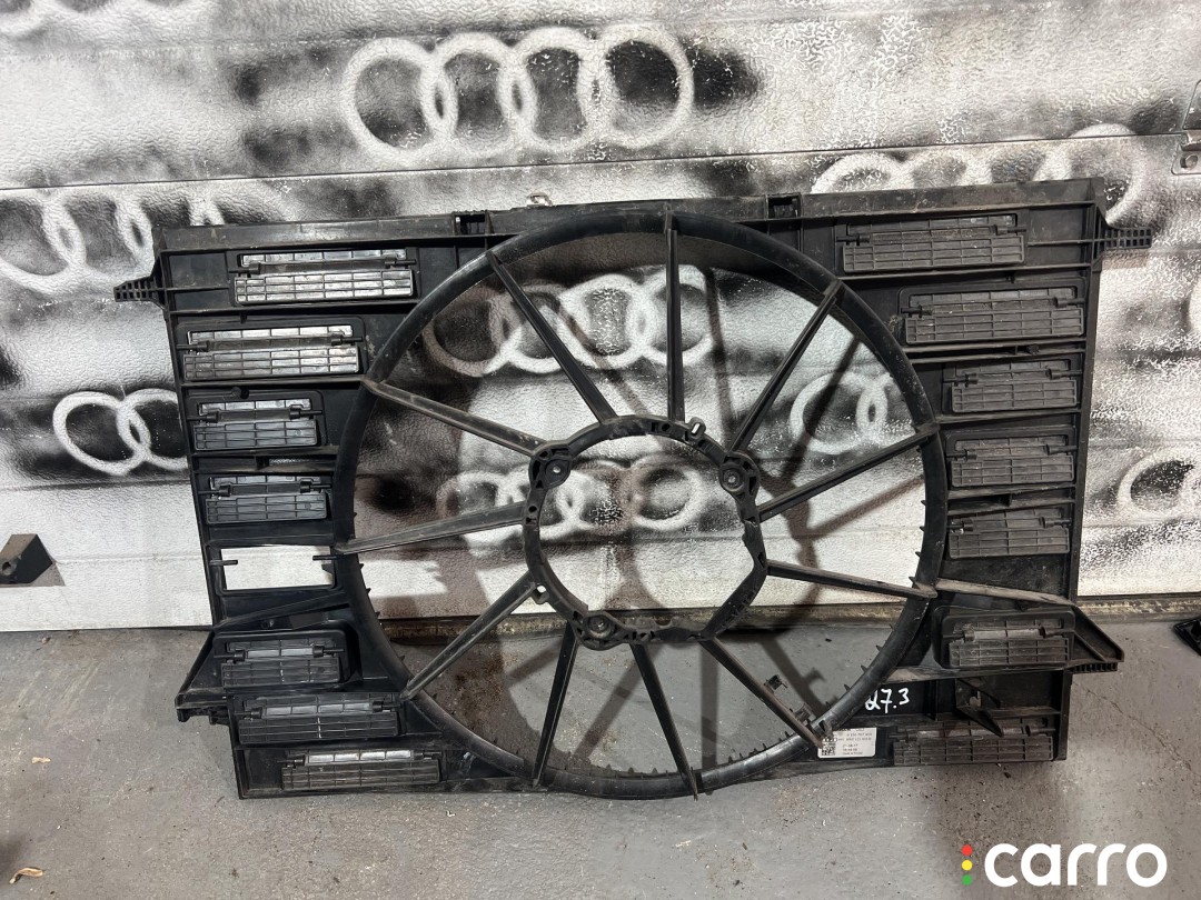 8W0121003B диффузор вентилятора Audi Q7 4M 2018г. - фото №2