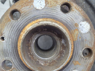 ступица передняя левая, Volkswagen Passat 2005-2010