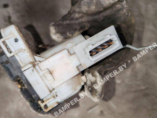 замок двери задней правой, Volkswagen Golf 3 1991-2000
