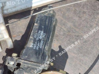 Стеклоподъемник электрический передний правый, ориг. номер 8621004294, Mazda 323F BJ