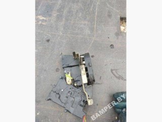 замок двери задней левой, Mazda 323F BJ