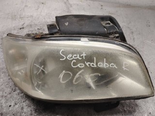Фара правая, SEAT Cordoba рест