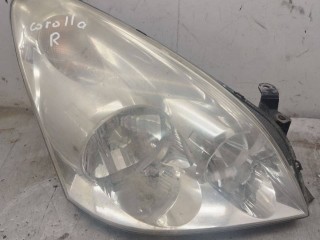 Фара правая Toyota Corolla Verso 2004-2007