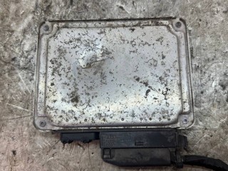 Блок управления двигателем Volkswagen Golf 5 2003-2009
