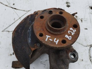 Ступица передняя левая Volkswagen Transporter T4 1990-2003