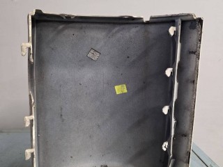 накладка заднего фонаря левая, ориг. номер 7H0807321A, Volkswagen Transporter T5 2002-2009