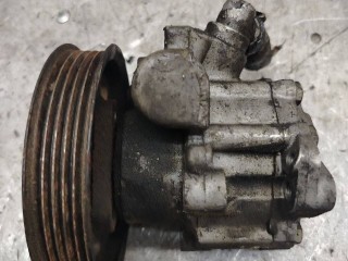 Насос гидроусилителя руля, ориг. номер 8D0145155Q, Volkswagen Passat B5 1996-2001