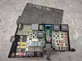 Блок предохранителей, Volvo V40 1999-2002