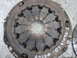 Комплект сцепления, Toyota Yaris P1 1999-2003