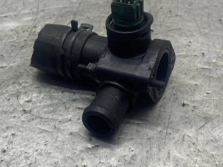 Фланец (тройник) системы охлаждения, ориг. номер 028121132, Volkswagen Passat B5 1996-2001